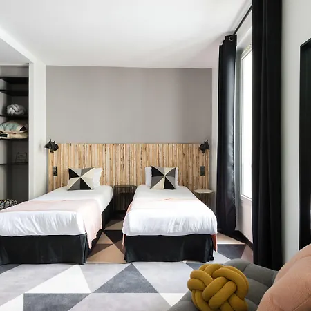 Hotel Madrigal